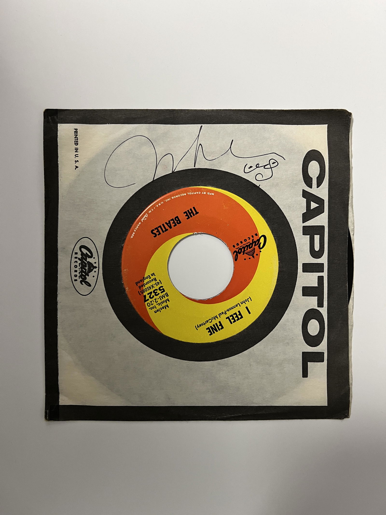John Lennon Autographed Album: Displays are not framed, and can be framed for a cost. Framed items will state they are framed in the name of the item. All signed items come with a COA from ICZ Auctions. Ask any and all questions BE