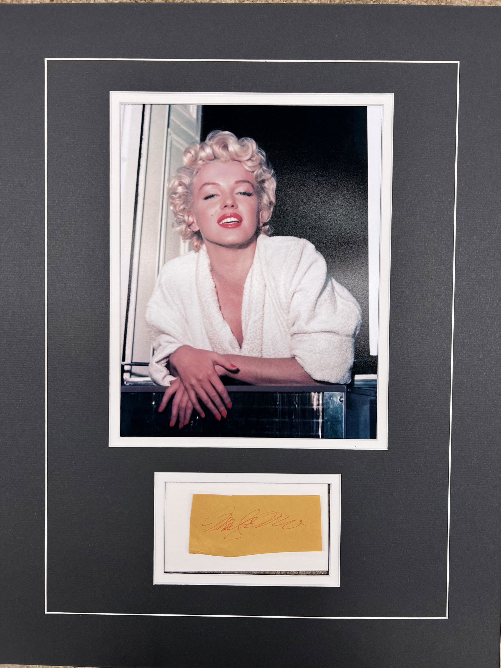 Marilyn Monroe Autographed Display (1 of 1)