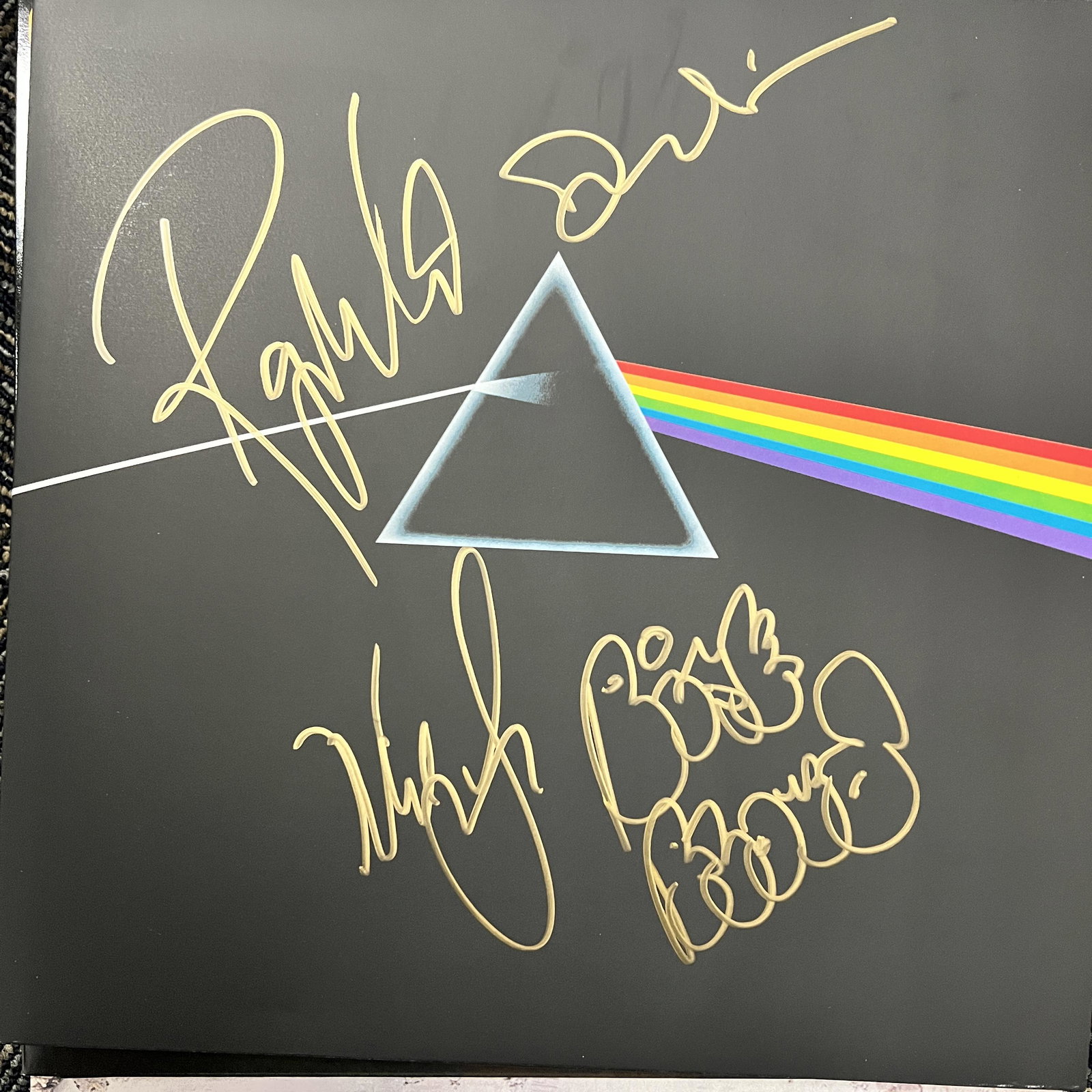 Pink Floyd Autographed Album ROGER NICK David: Displays are not framed, and can be framed for a cost. Framed items will state they are framed in the name of the item. All signed items come with a COA from ICZ Auctions. Ask any and all questions BE