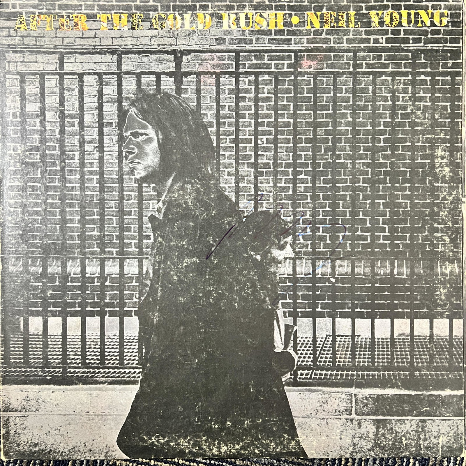 Neil Young Autographed Album: Displays are not framed, and can be framed for a cost. Framed items will state they are framed in the name of the item. All signed items come with a COA. Ask any and all questions BEFORE bidding. Sign