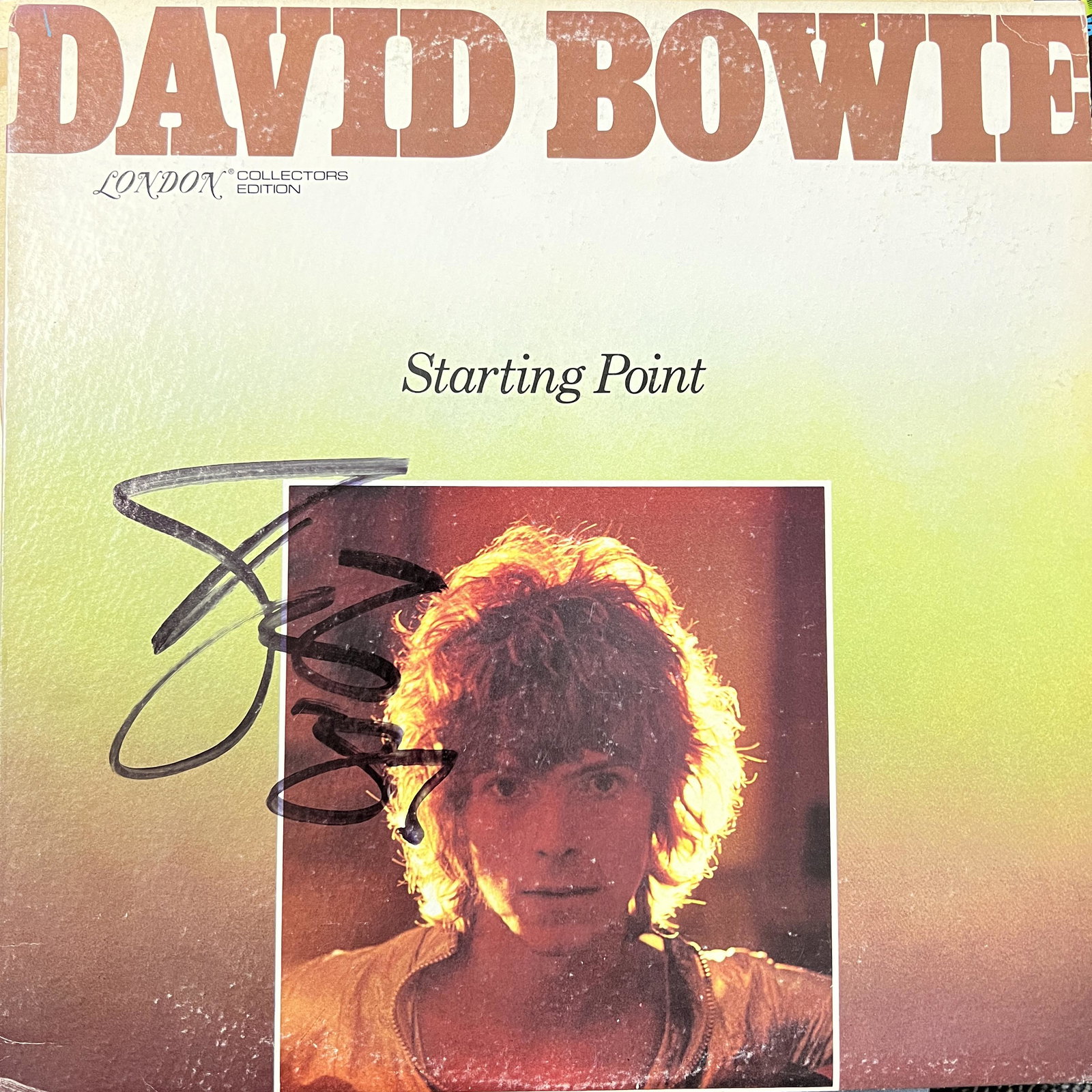 David Bowie Autographed ALBUM: Displays are not framed, and can be framed for a cost. Framed items will state they are framed in the name of the item. All signed items come with a COA. Ask any and all questions BEFORE bidding. Sign