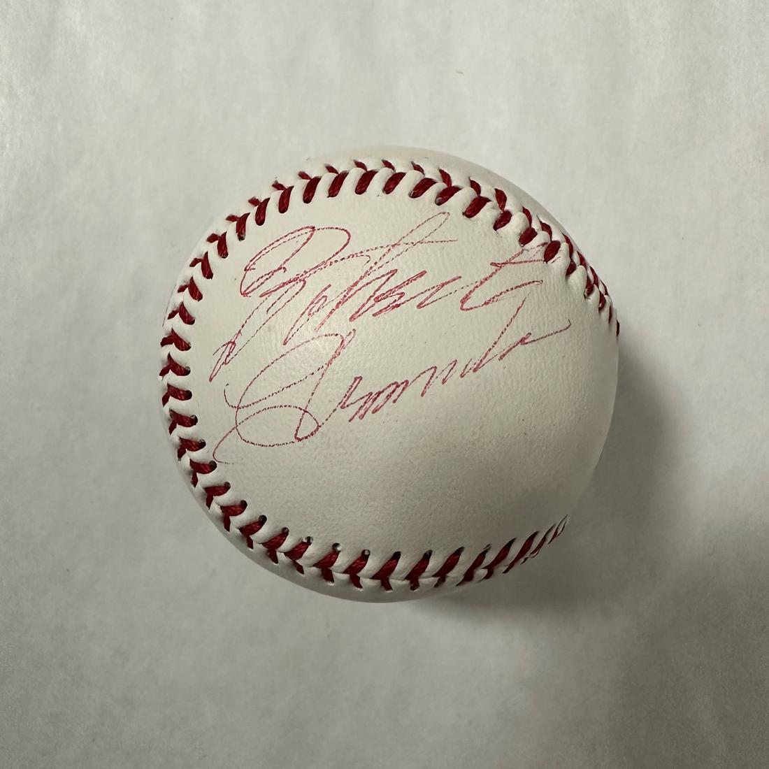 Roberto Clemente Autographed Baseball (1 of 1)