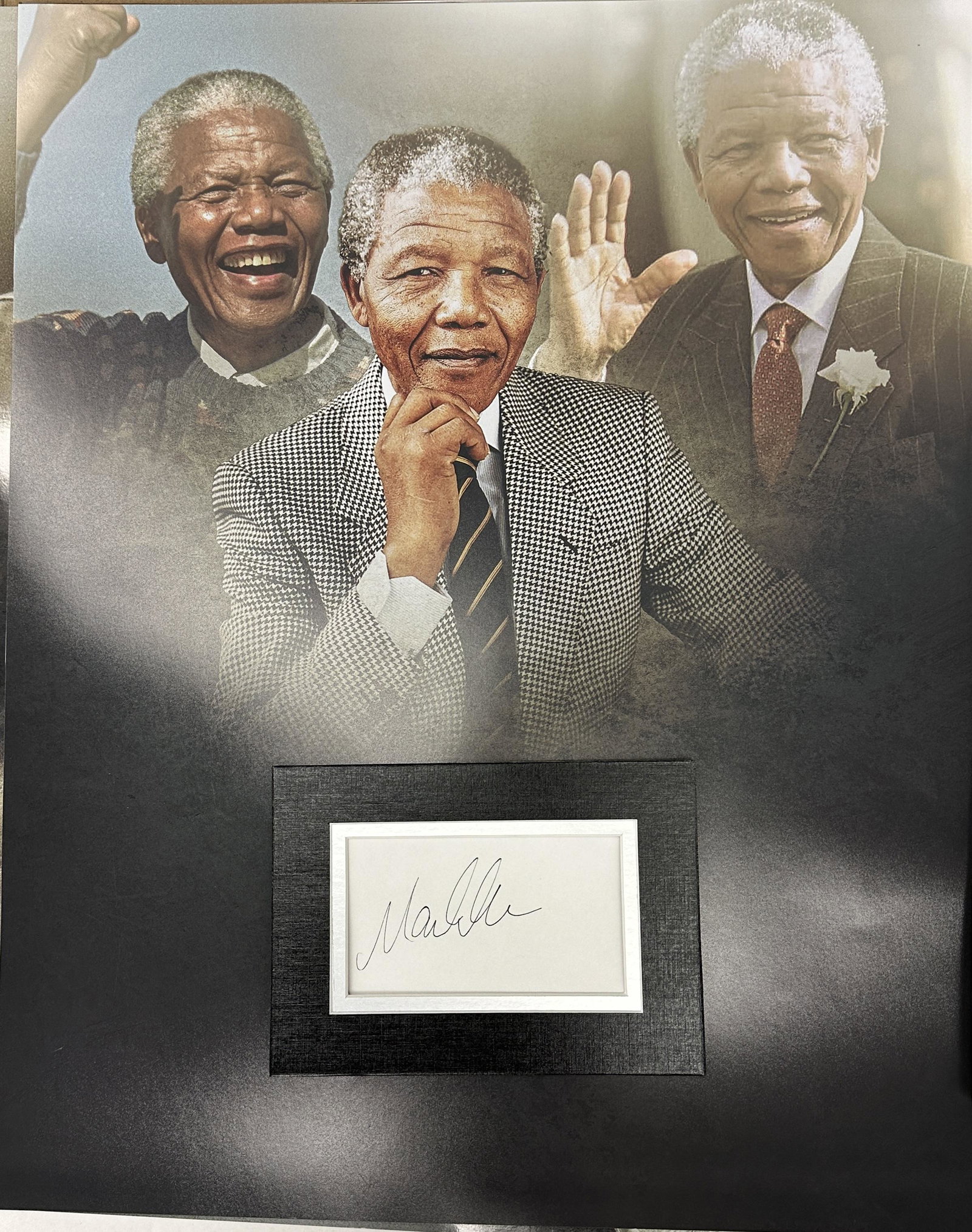 Nelson Mandela Autographed Display (1 of 1)