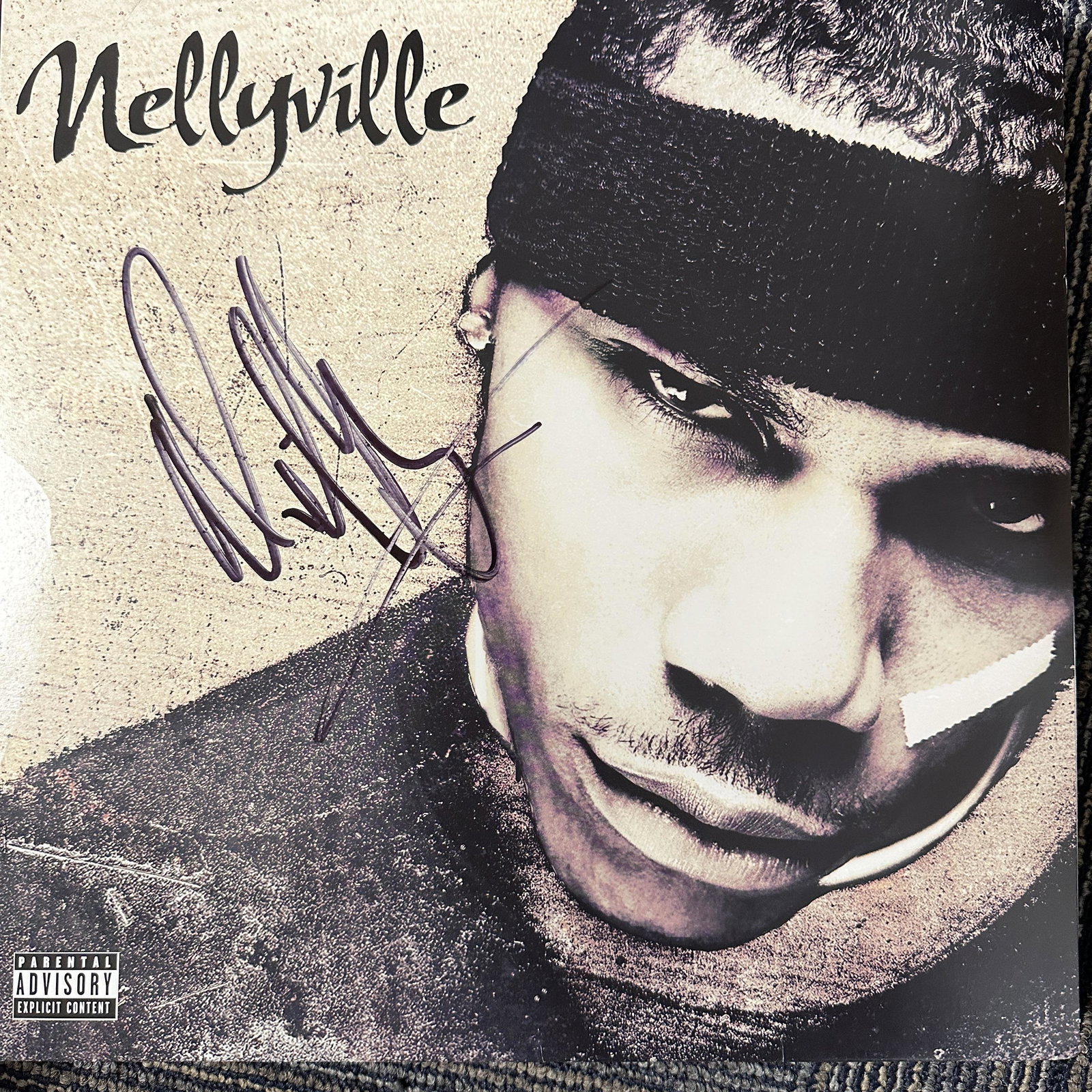 Nelly Autographed ALBUM: Displays are not framed, and can be framed for a cost. Framed items will state they are framed in the name of the item. All signed items come with a COA. Ask any and all questions BEFORE bidding. Sign