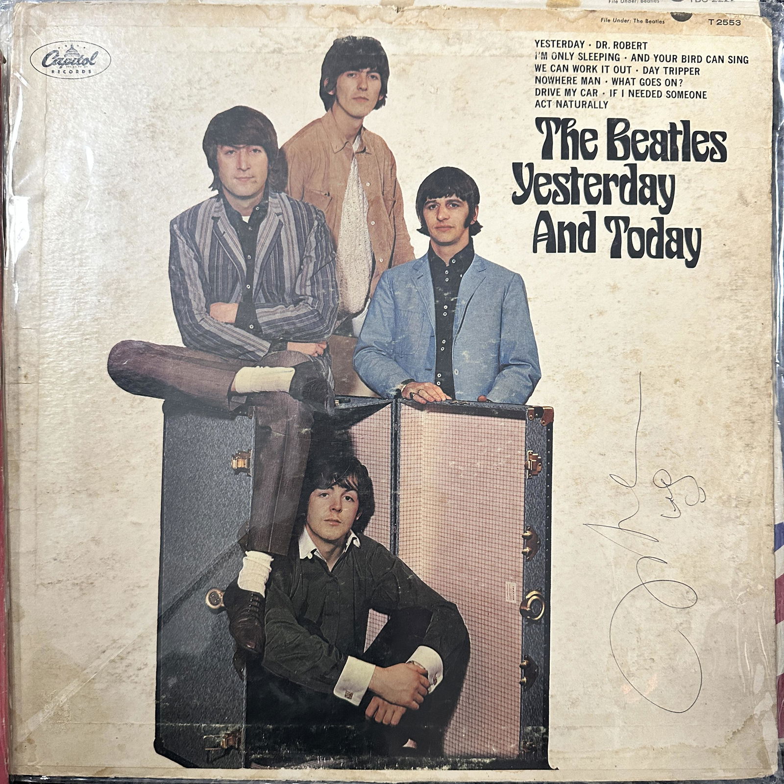 John Lennon Autographed Album: Displays are not framed, and can be framed for a cost. Framed items will state they are framed in the name of the item. All signed items come with a COA. Ask any and all questions BEFORE bidding. Sign