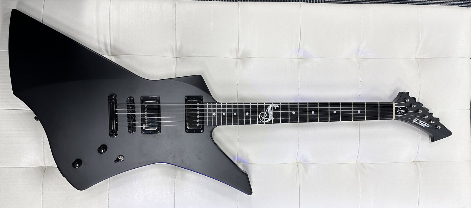 ESP Snakebyte James Hetfield Real Deal (1 of 1)