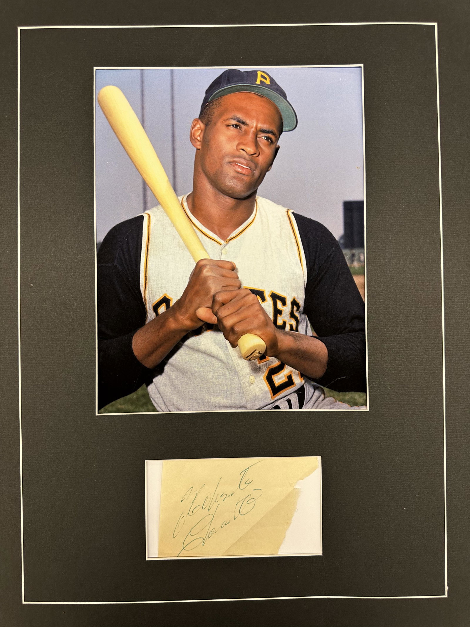 Roberto Clemente Autographed Display (1 of 1)