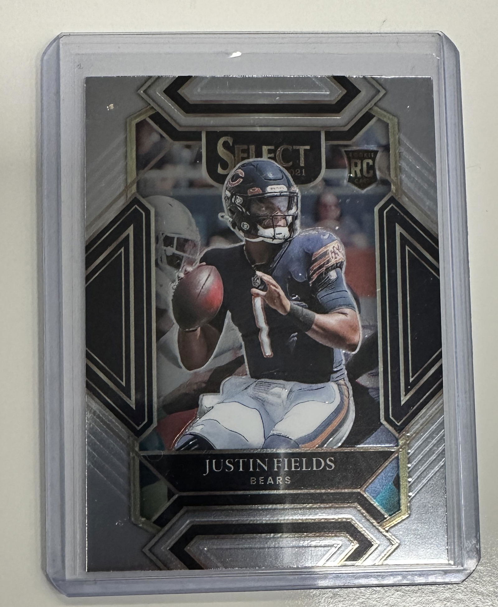 Select Rookie Justin Fields Card (1 of 1)