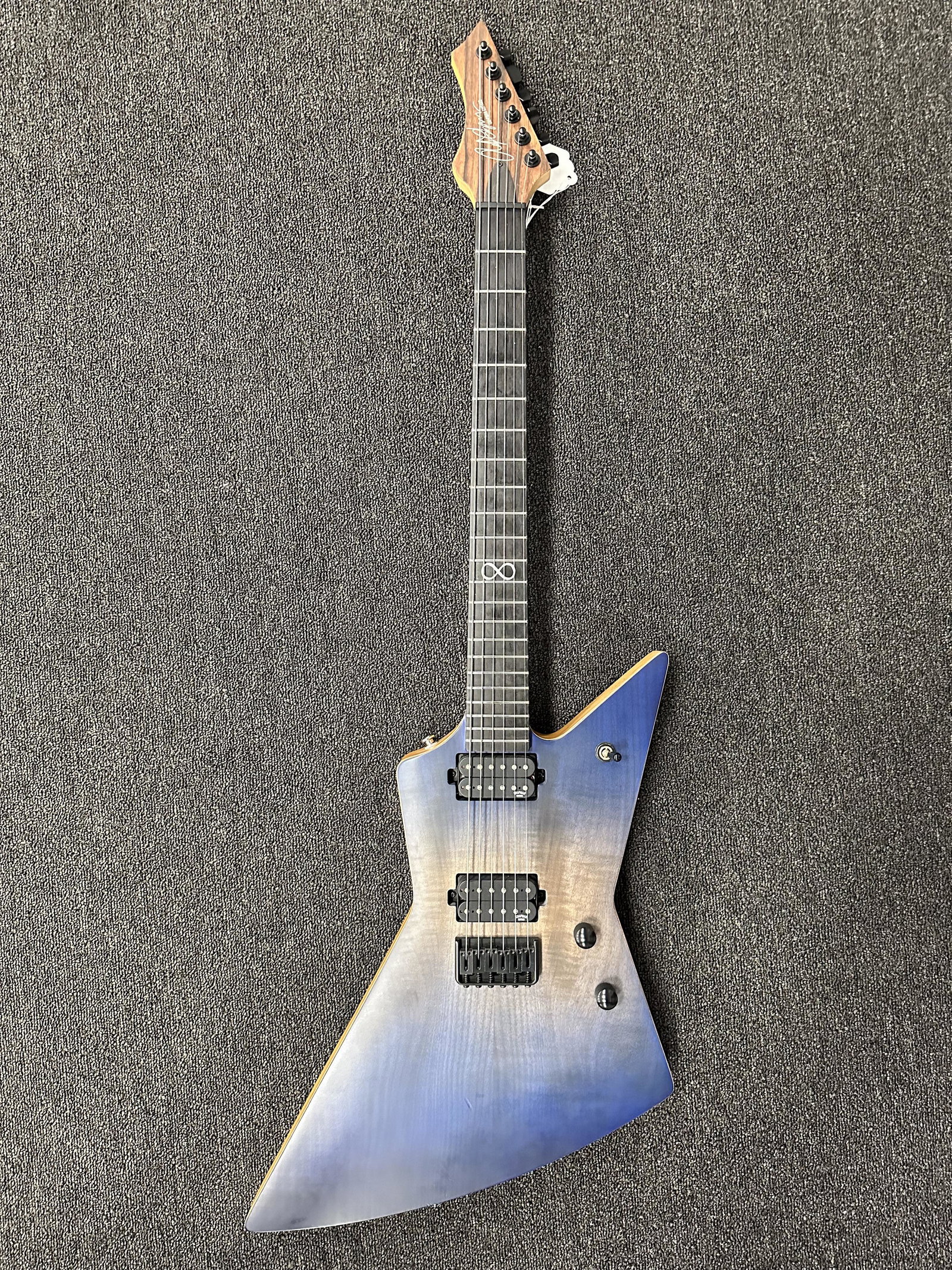 Chapman Ghost Fret Guitar (1 of 1)