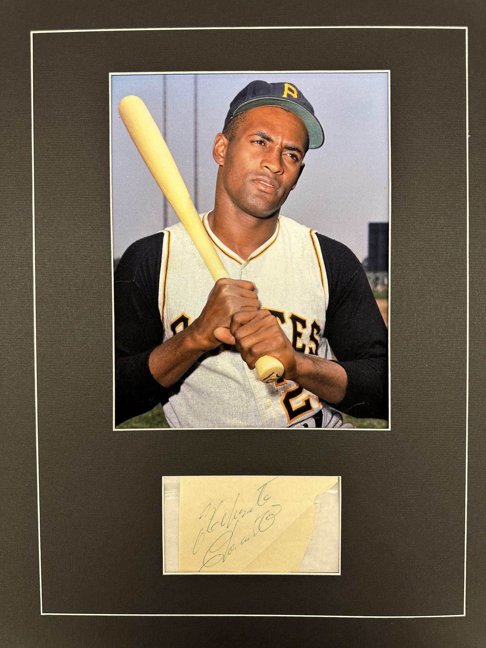 Roberto Clemente Autographed Display (1 of 1)