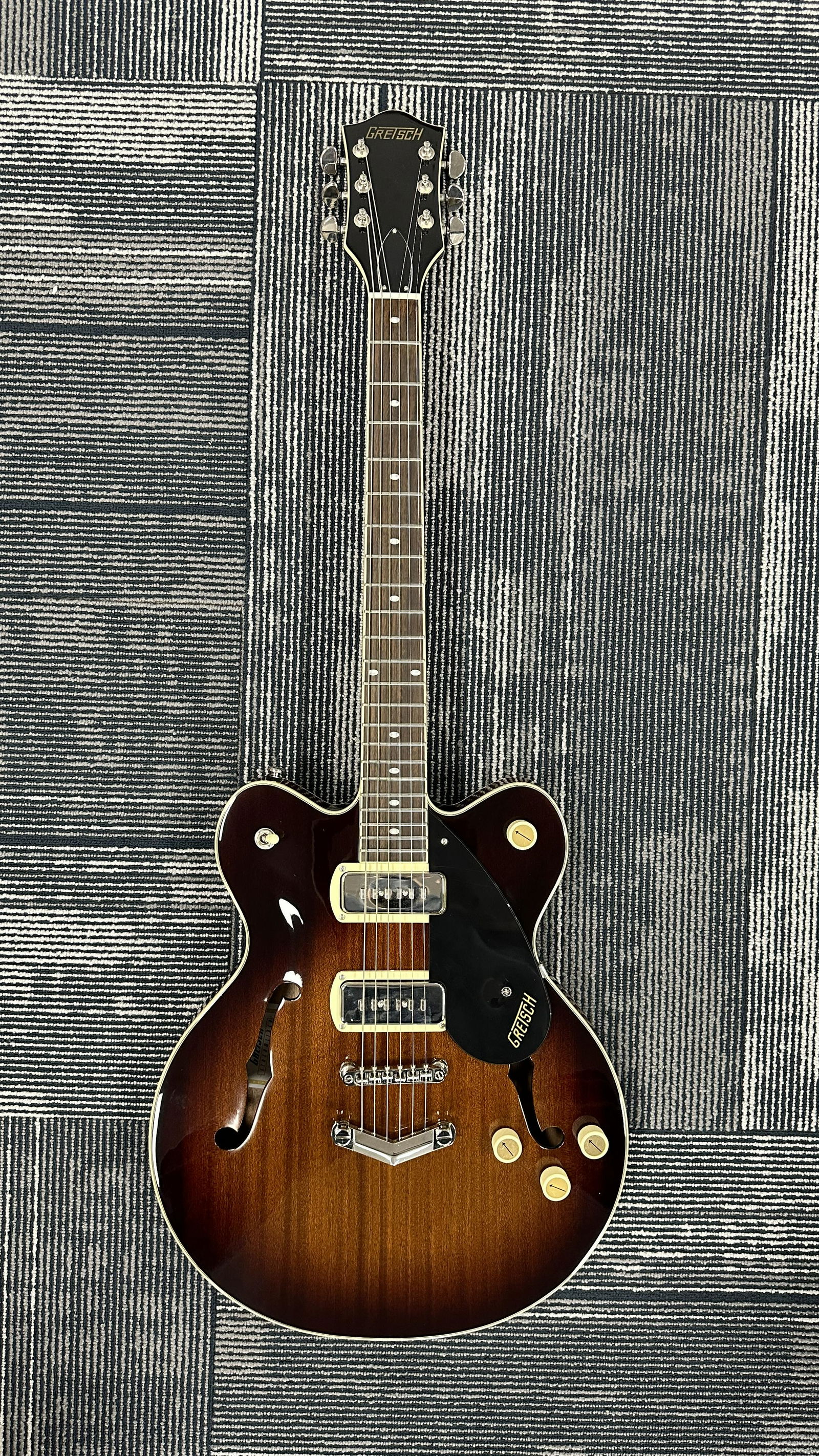 Gretsch Hollowbody Guitar Used No Case (1 of 1)