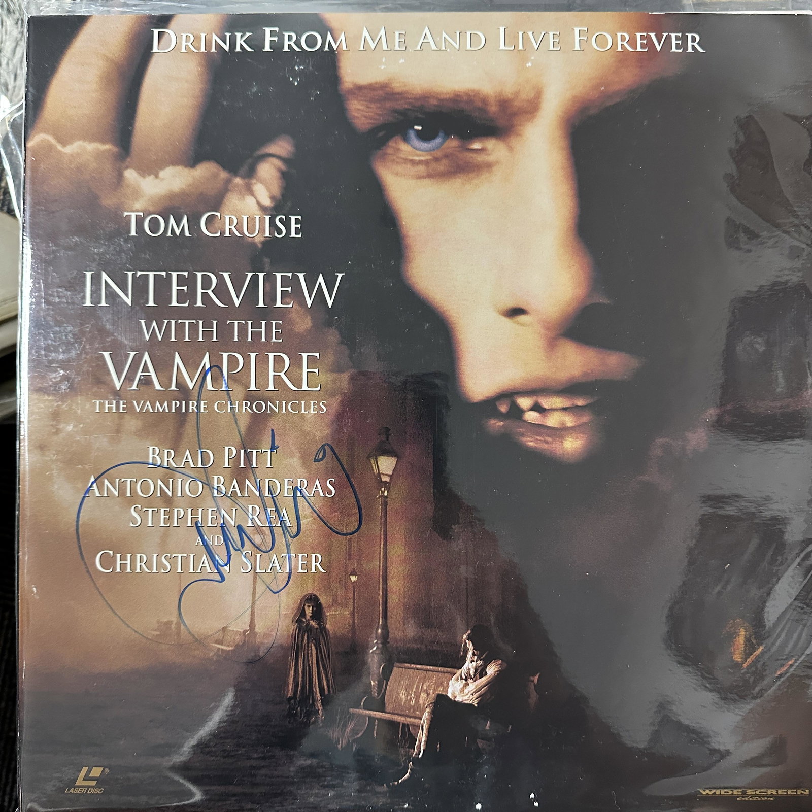 Tom Cruise AUTOGRAPHED Laserdisc (1 of 1)