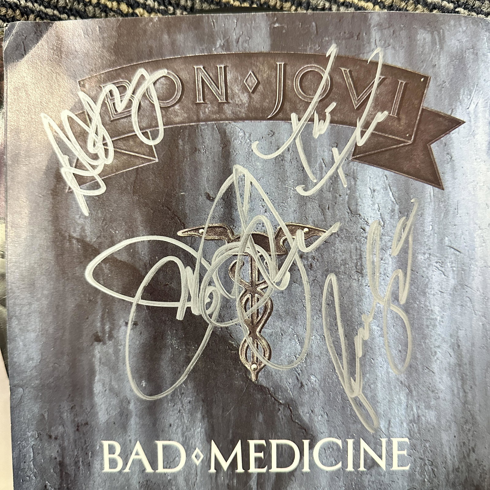 Bon Jovi Autographed Record 7" Single JON RICHIE TICO DAVID (1 of 1)