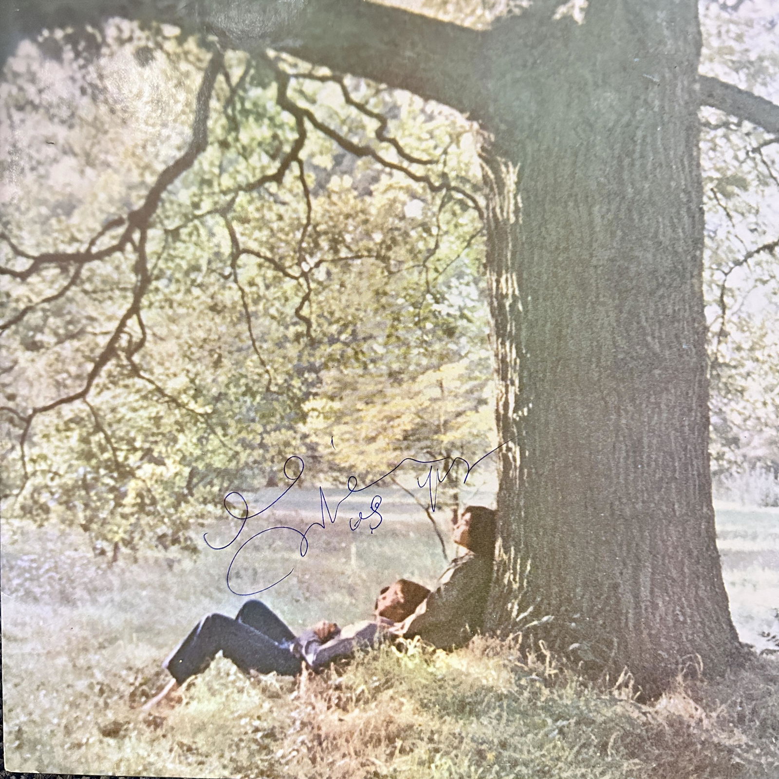 John Lennon Autographed ALBUM: Ask any all Questions before bidding not after! Displays are not framed, and can be framed for a cost. Framed items will state they are framed in the name of the item. All signed items come with a COA