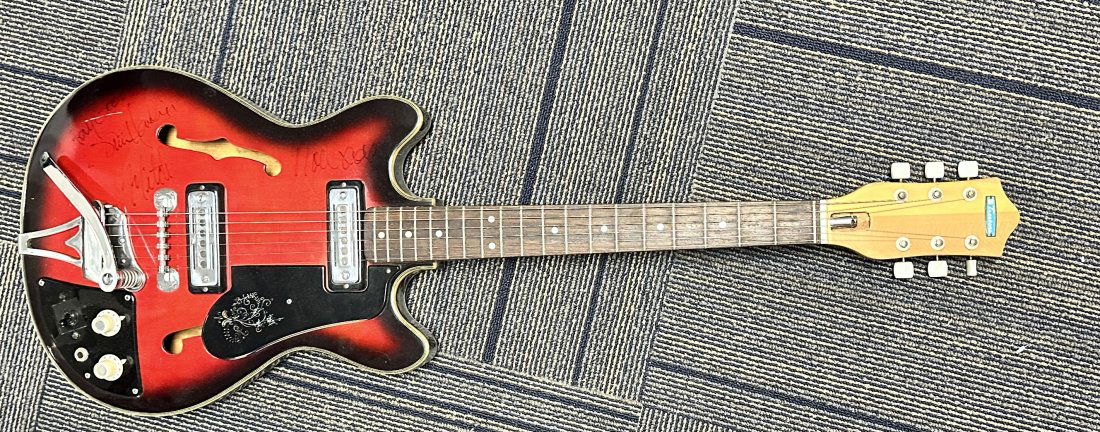 Jimi Hendrix EXP Autographed Guitar Signed by NOEL MITCH JIMI (1 of 1)