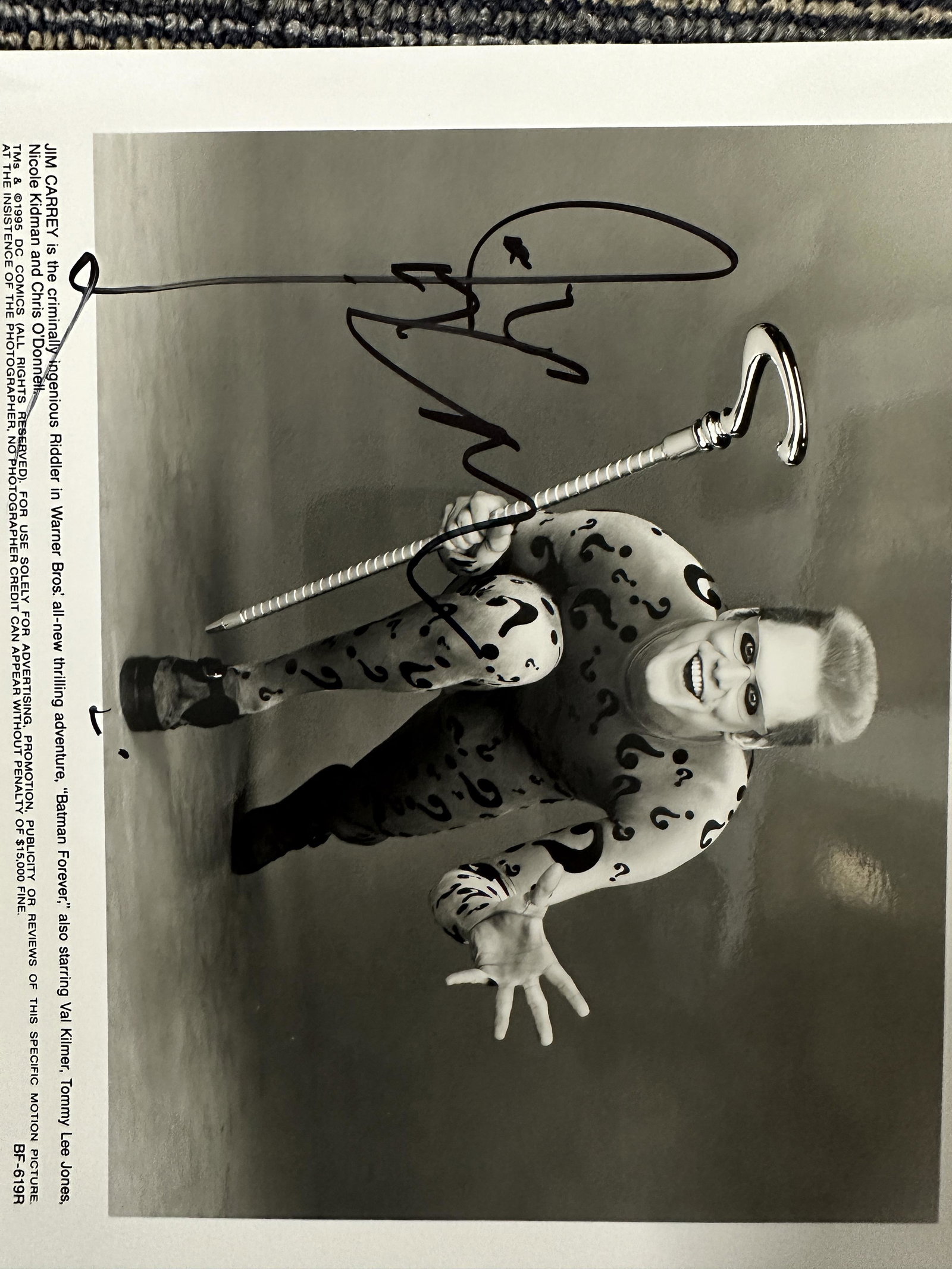 Jim Carey Autographed 8x10: Ask any all Questions before bidding not after! Displays are not framed, and can be framed for a cost. Framed items will state they are framed in the name of the item. All signed items come with a COA