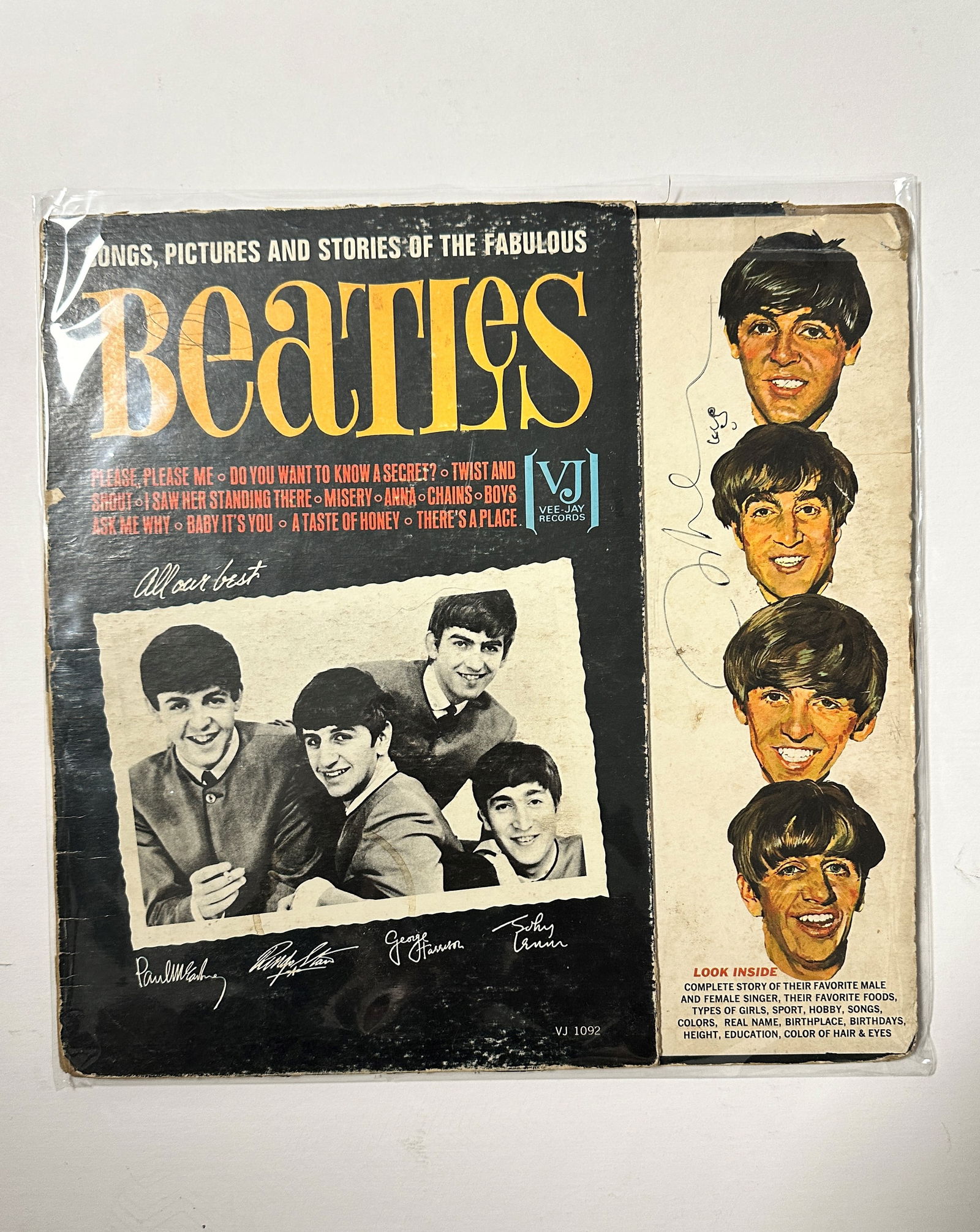 John Lennon Autographed Album: Displays are not framed, and can be framed for a cost. Framed items will state they are framed in the name of the item. All signed items come with a COA. Ask any and all questions BEFORE bidding. Sign