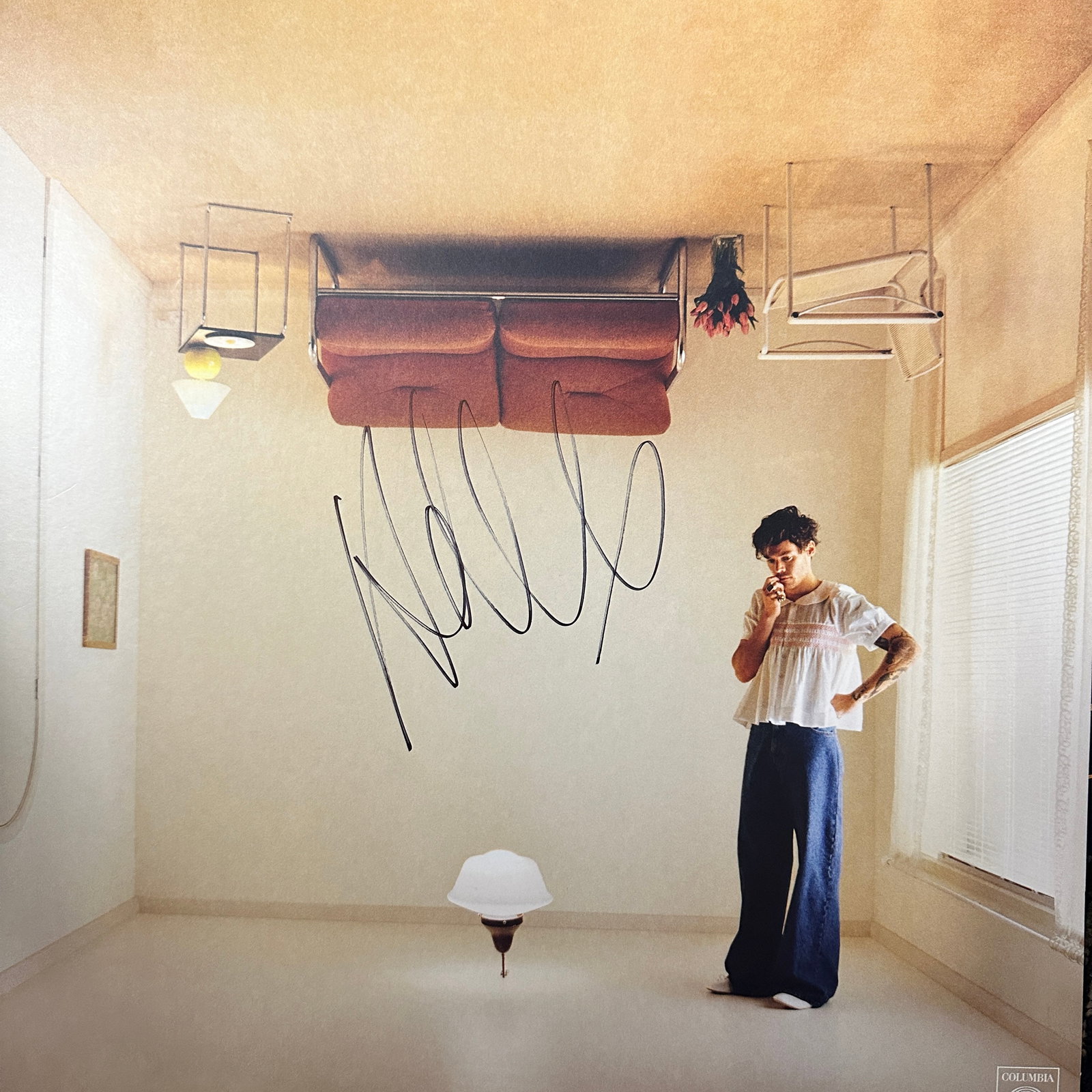 Harry Styles Autographed Album: Displays are not framed, and can be framed for a cost. Framed items will state they are framed in the name of the item. All signed items come with a COA. Ask any and all questions BEFORE bidding. Sign