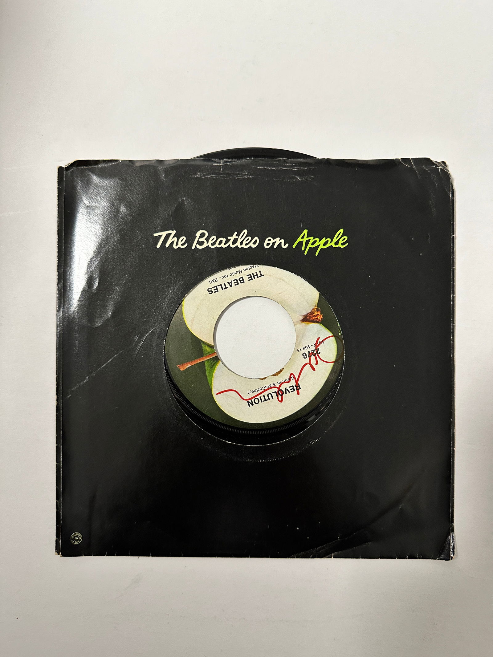 John Lennon Autographed ALBUM: Displays are not framed, and can be framed for a cost. Framed items will state they are framed in the name of the item. All signed items come with a COA. Ask any and all questions BEFORE bidding. Sign