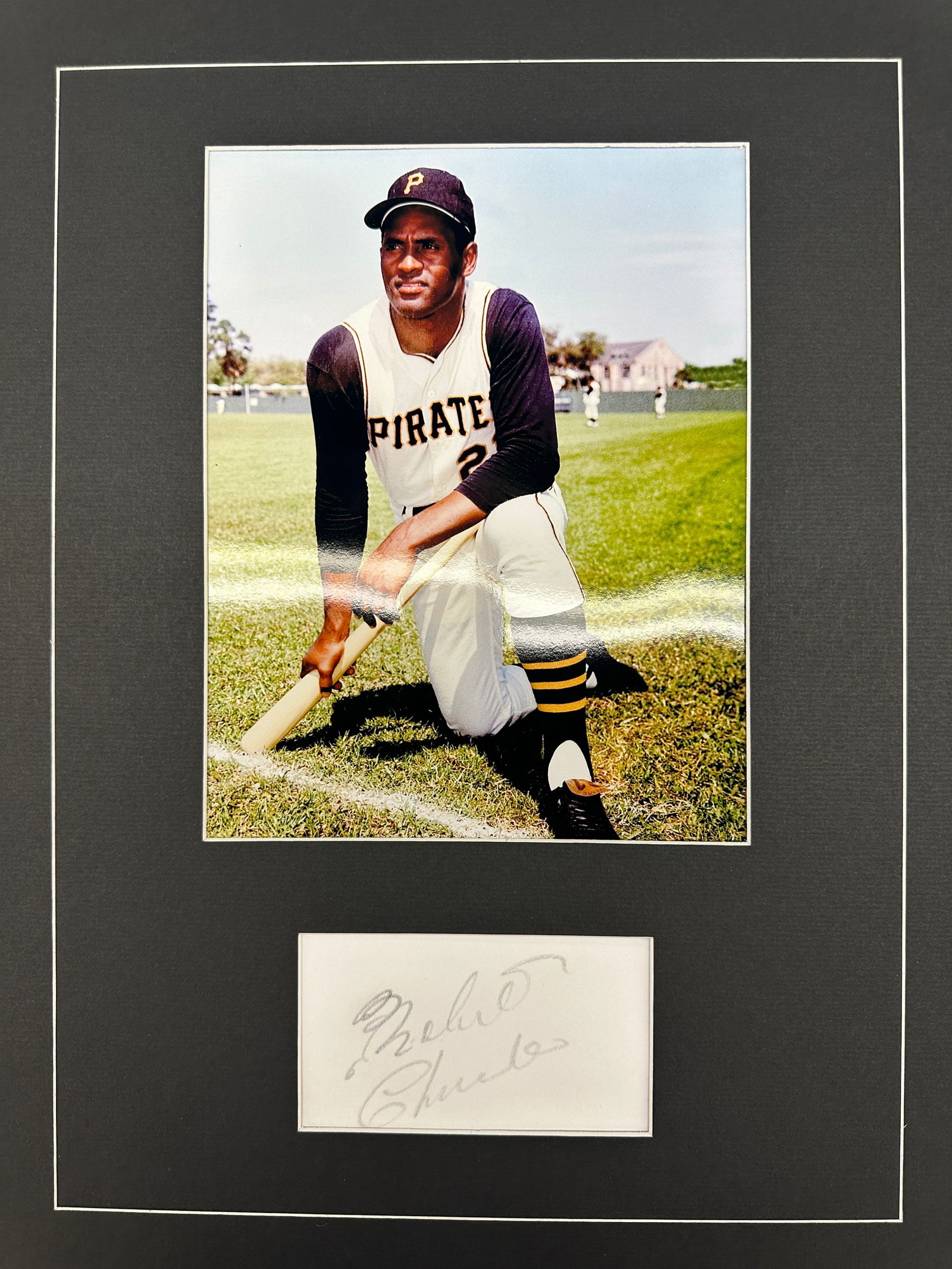 Roberto Clemente Autographed Display (1 of 1)