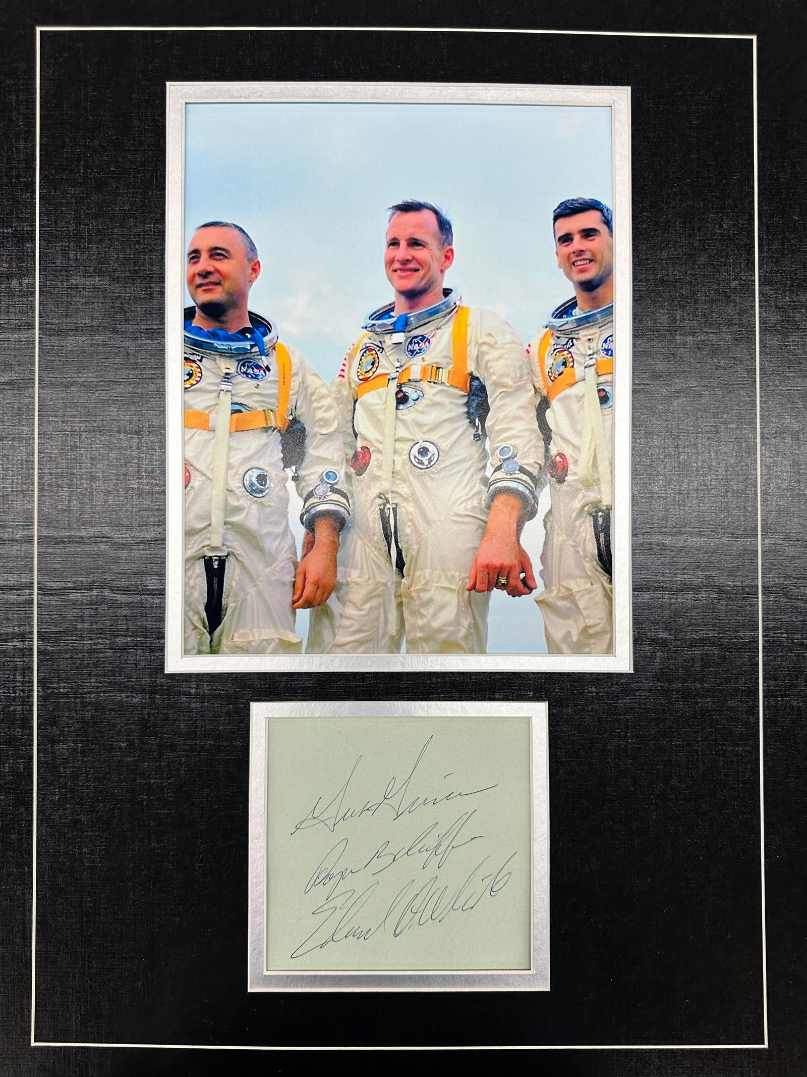 Apollo 1 Autographed Display GRISSOM CHAFFEE WHITE (1 of 1)