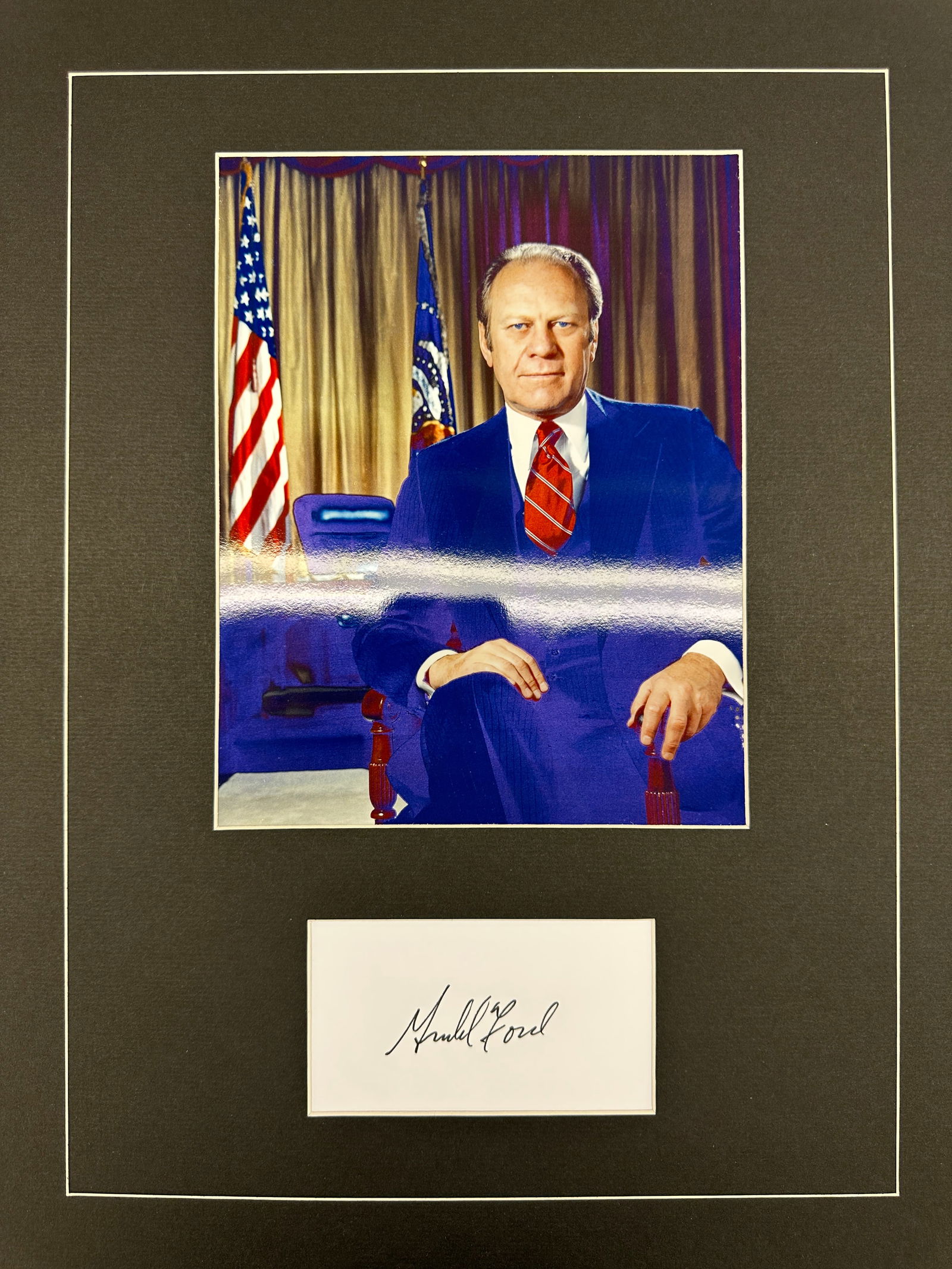 Gerald Ford Autographed Display (1 of 1)