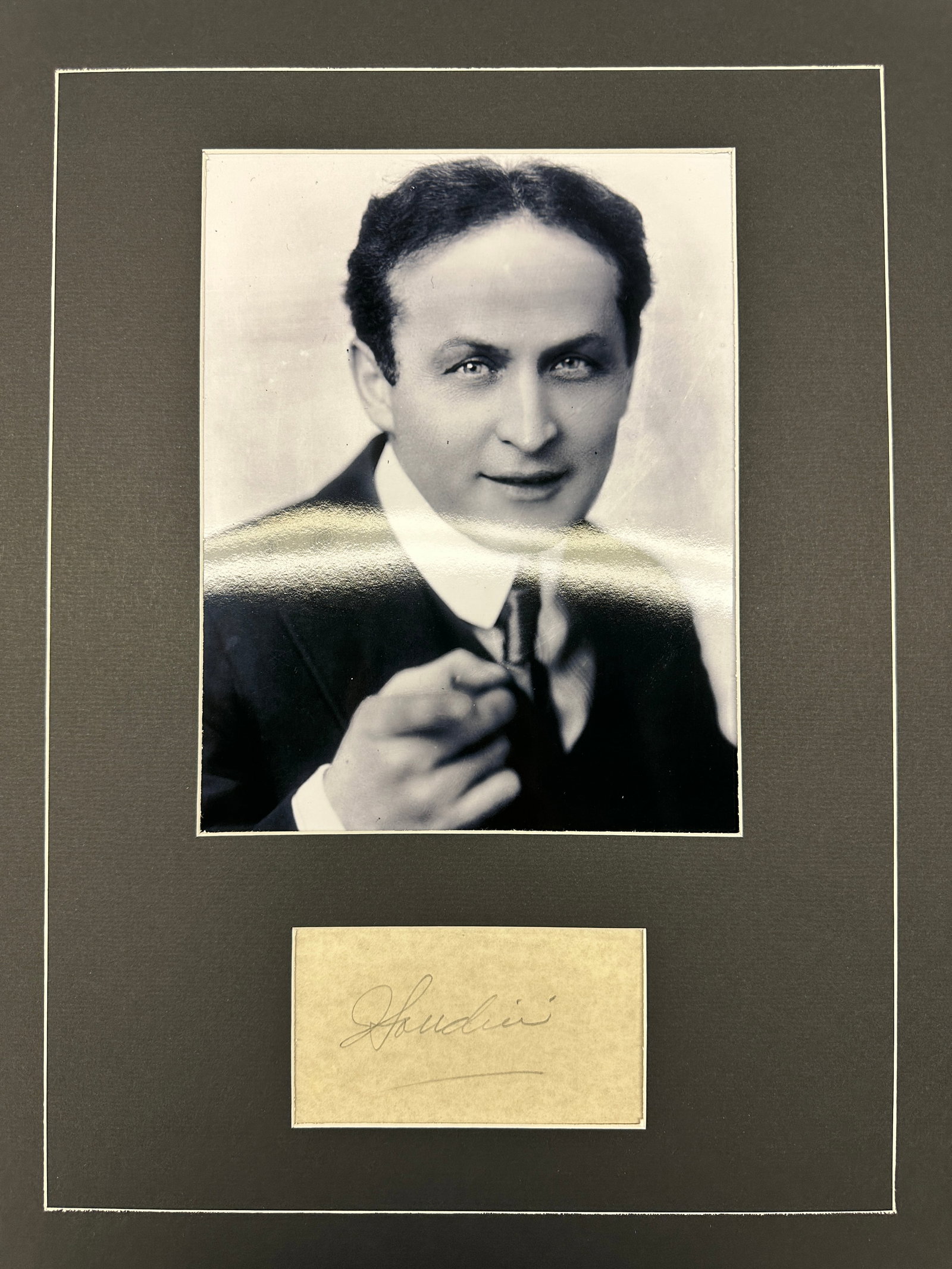 Houdini Autographed Display (1 of 1)