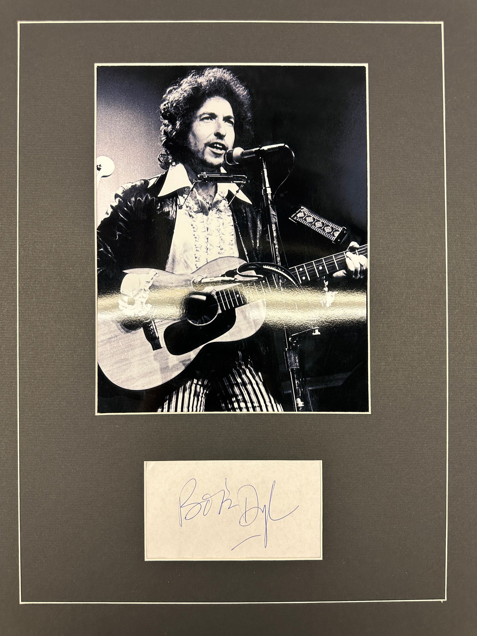 Bob Dylan Autographed Display (1 of 1)