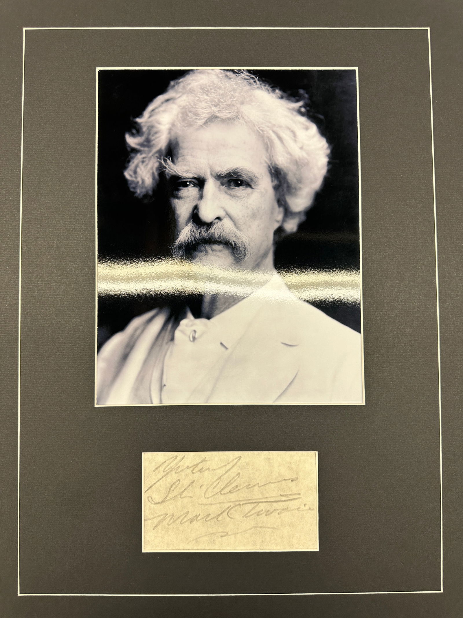 Mark Twain AUTOGRAPHED Display (1 of 1)