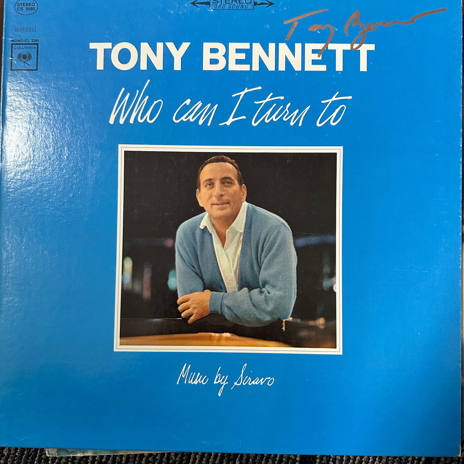 Tony Bennett AUTOGRAPHED Album (1 of 1)