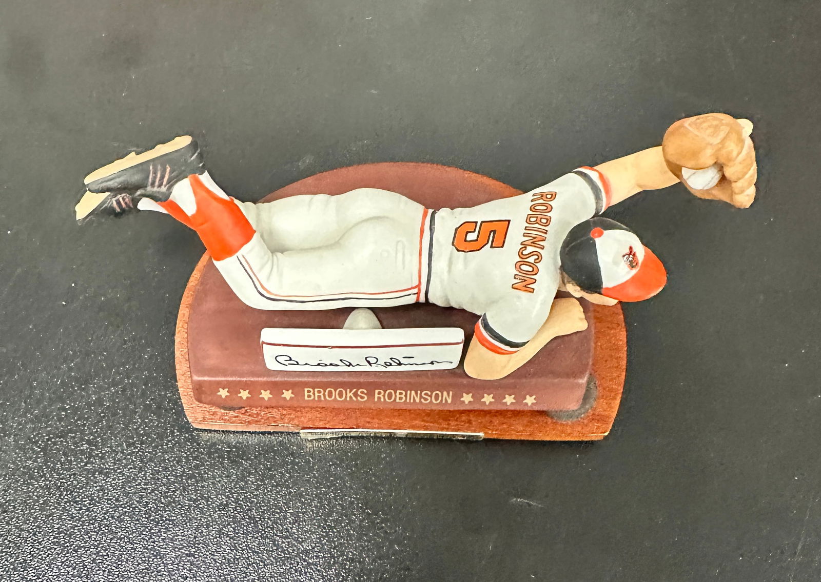 Brooks Robinson Sports Impressions Statue (1 of 1)