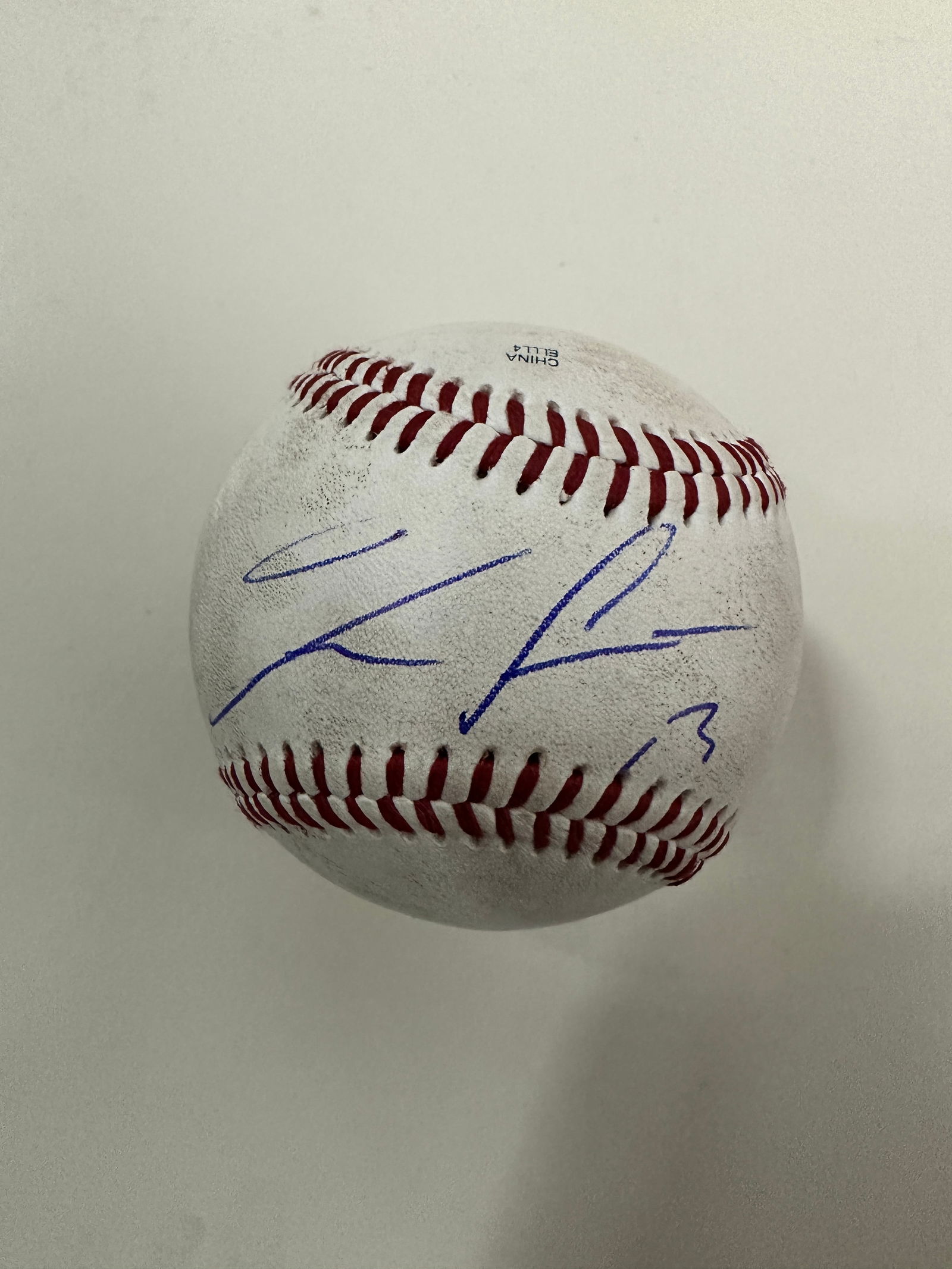 Ronald ACUNA Autographed Baseball (1 of 1)