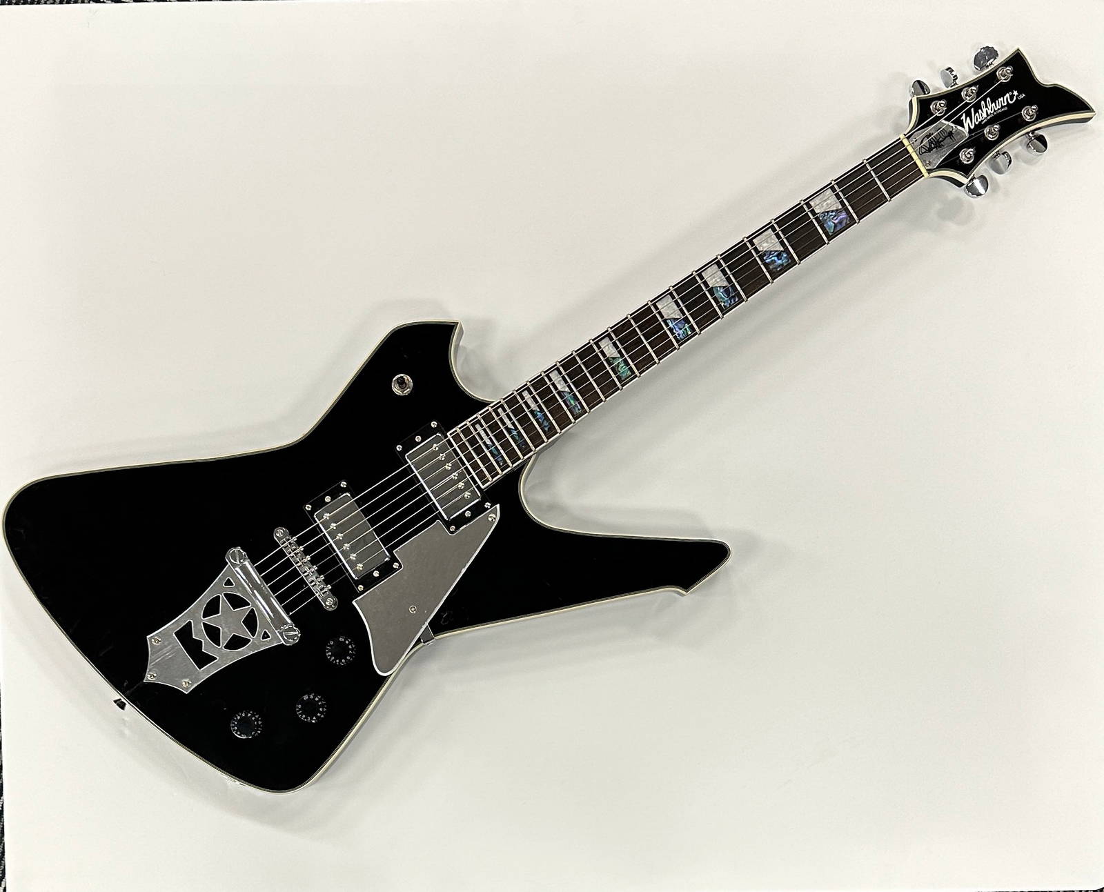 Washburn Paul Stanley Kiss Guitar Auction