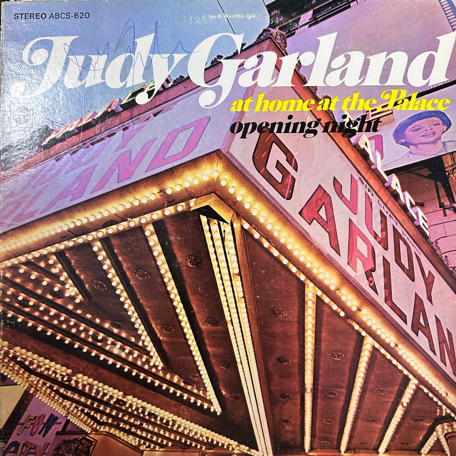 Judy GARLAND Autographed ALBUM (1 of 2)