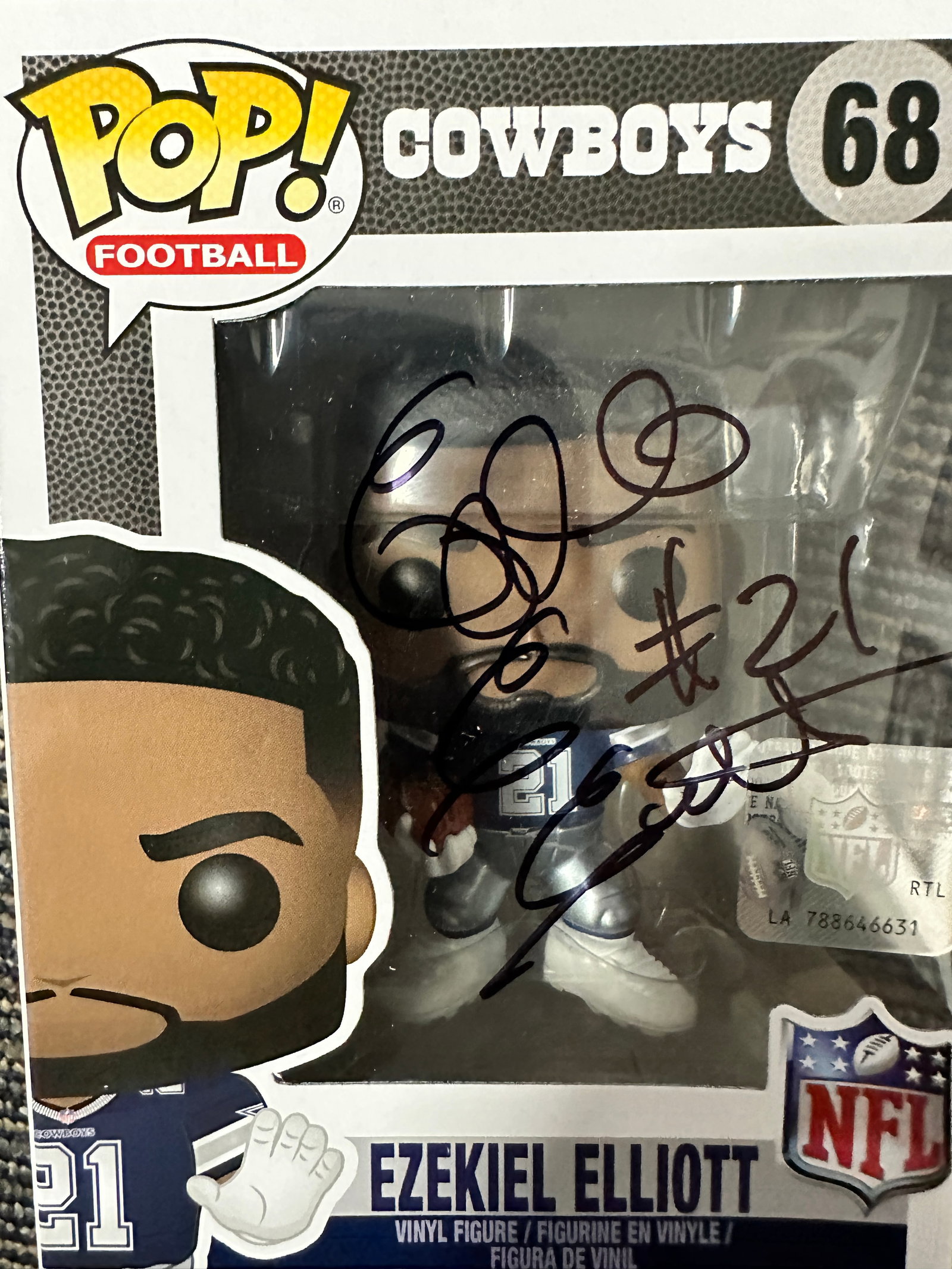 Ezekiel Elliott Autographed FUNKO: Displays are not framed, and can be framed for a cost. Framed items will state they are framed in the name of the item. All signed items come with a COA. Ask any and all questions BEFORE bidding. Sign