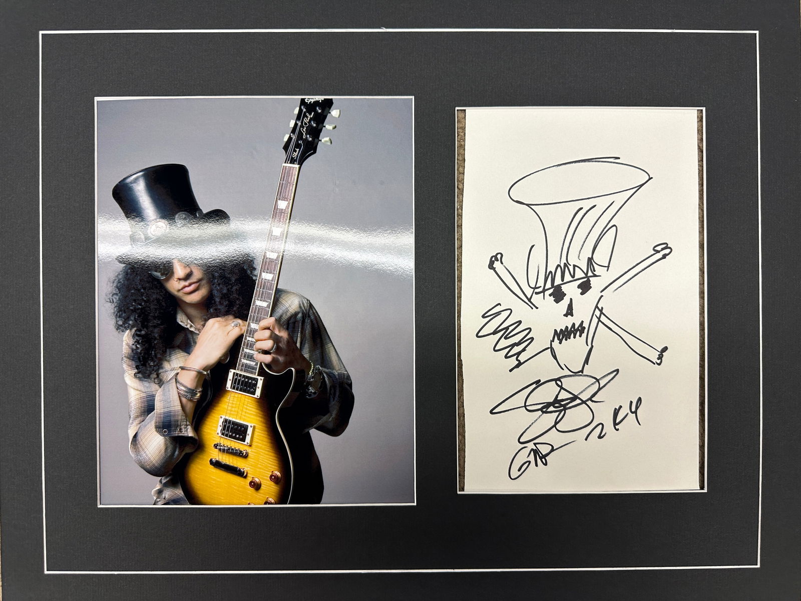 Slash Autograph Display (1 of 1)