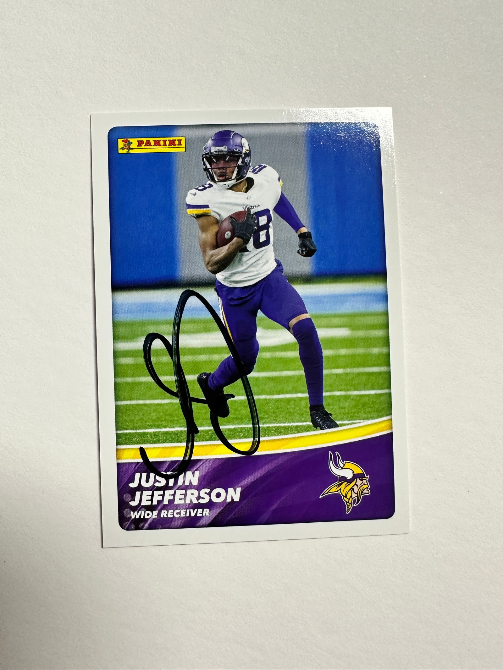 Justin Jefferson AUTOGRAPHED Card (1 of 1)