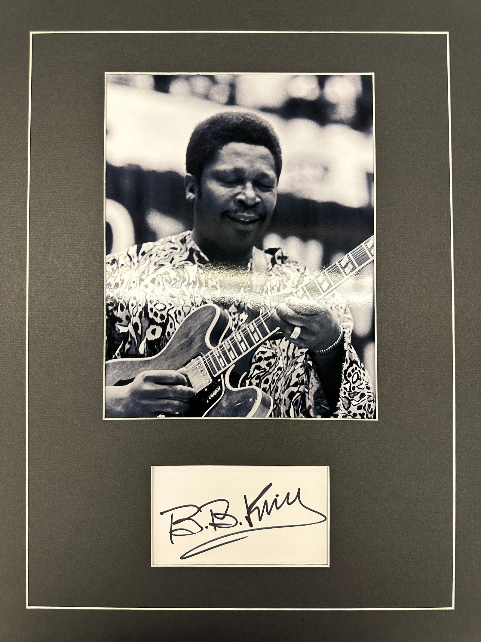 BB King Autograph Display (1 of 1)