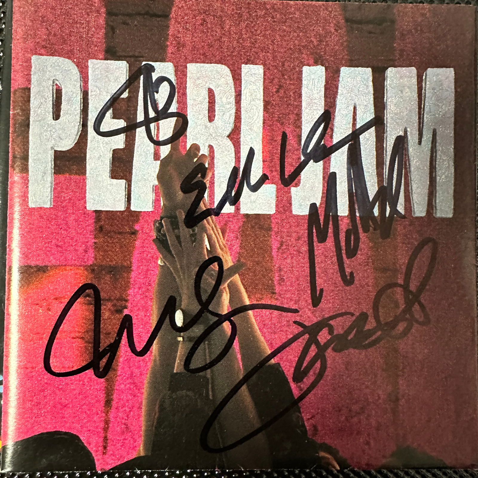 Pearl Jam Autographed CD Cover All 5 (1 of 1)