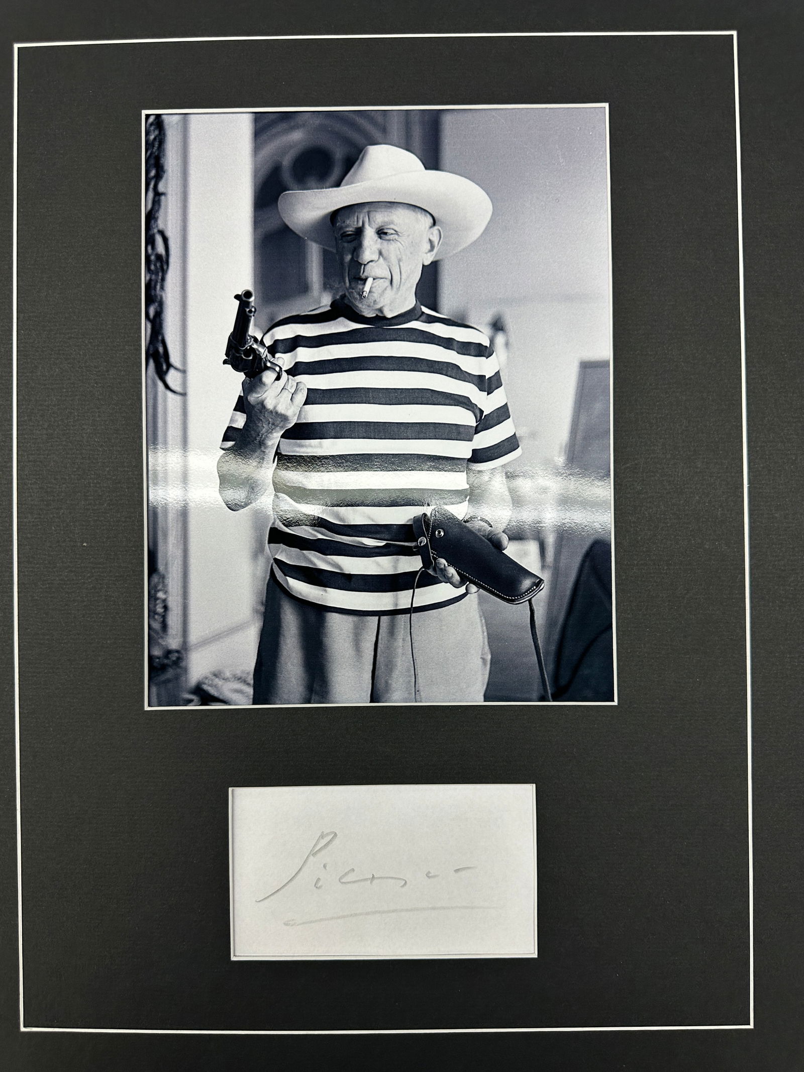 Pablo Picasso Autograph Display (1 of 1)