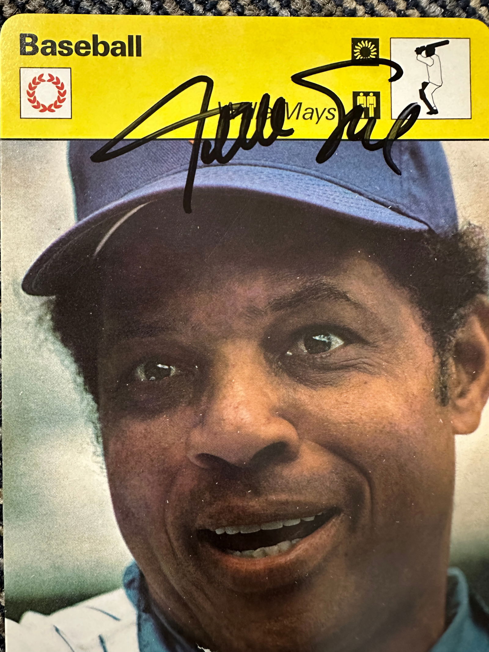 Willie MAYS Autographed Card (1 of 1)