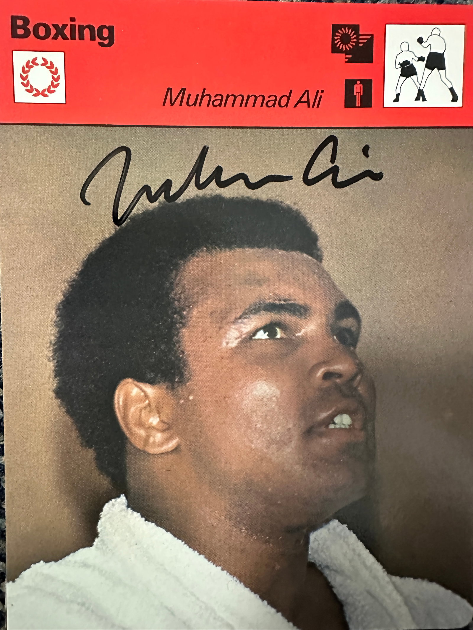 Ali Autographed Card: Displays are not framed, and can be framed for a cost. Framed items will state they are framed in the name of the item. All signed items come with a COA. All items now come with a 3rd Party COA from P