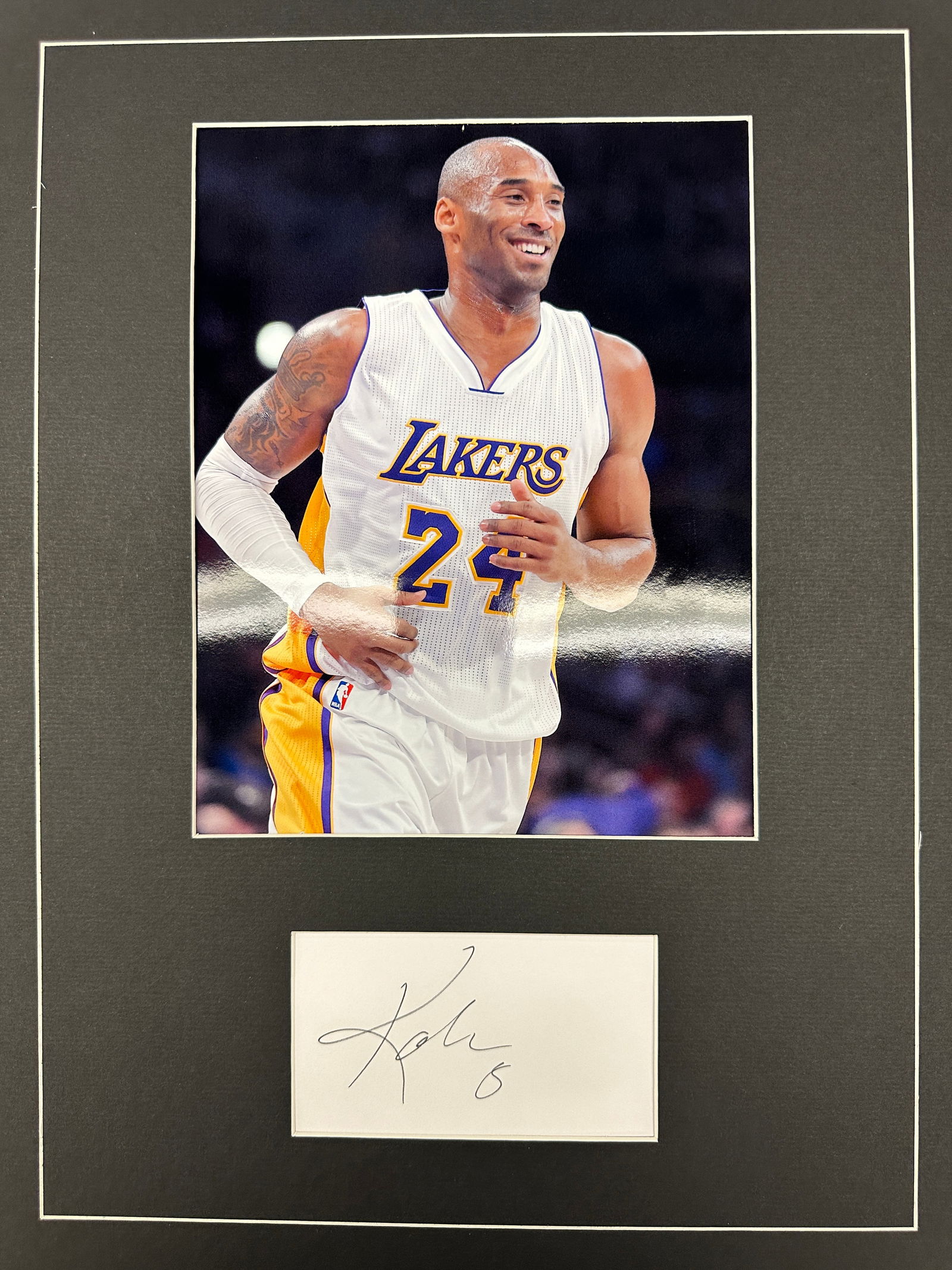 Kobe Bryant Autograph Display (1 of 1)