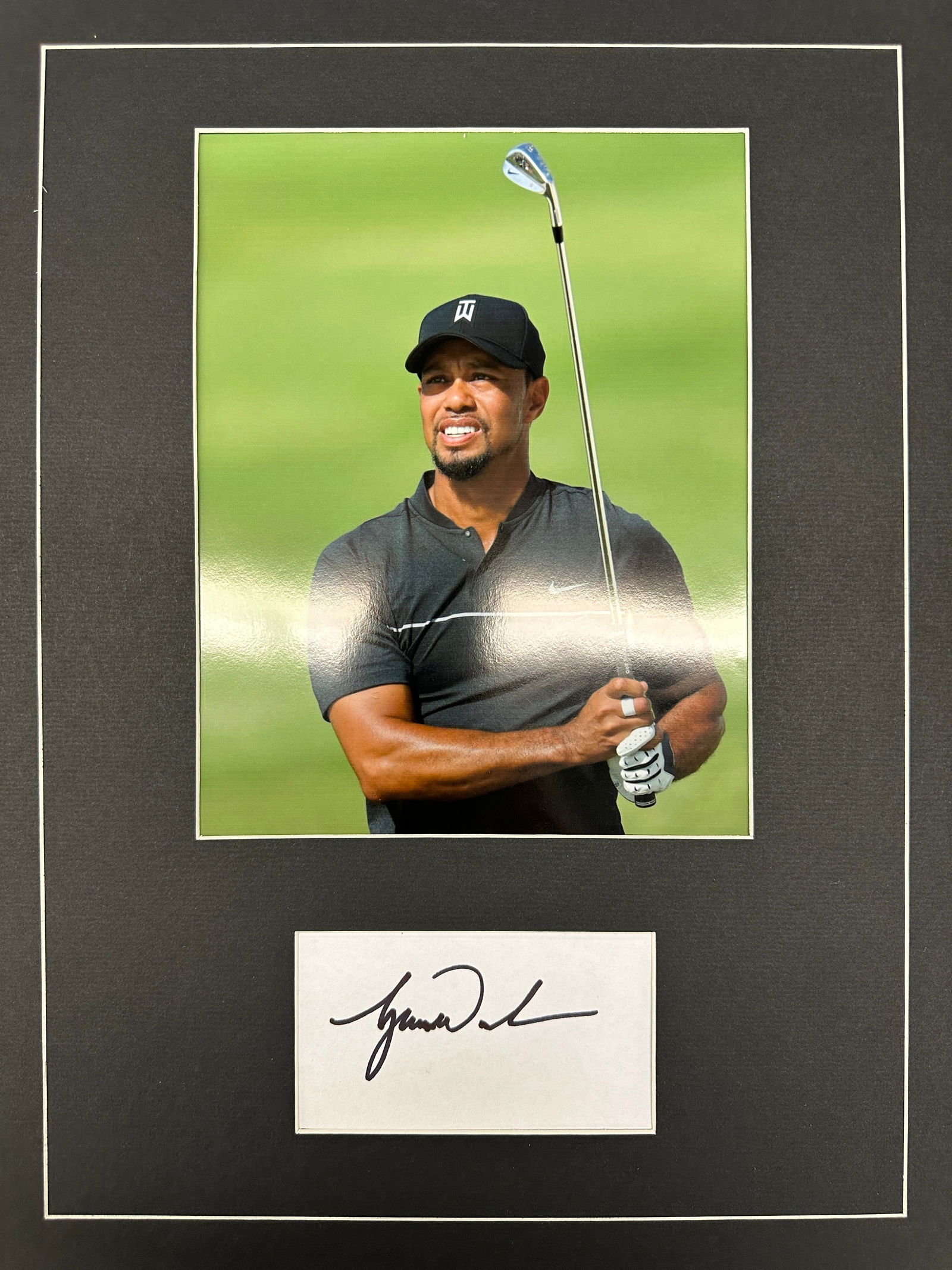 Tiger Woods Autograph Display (1 of 1)