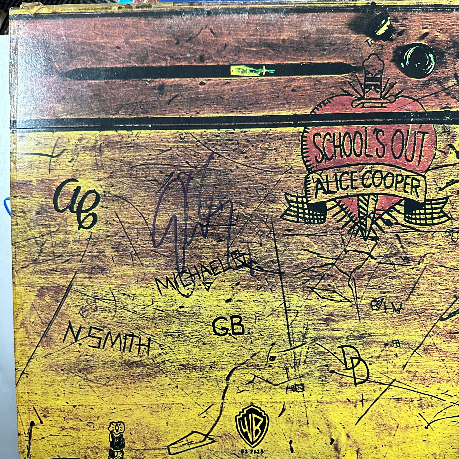 Alice Cooper Autographed Album: Displays are not framed, and can be framed for a cost. Framed items will state they are framed in the name of the item. All signed items come with a COA. All items now come with a 3rd Party COA from P