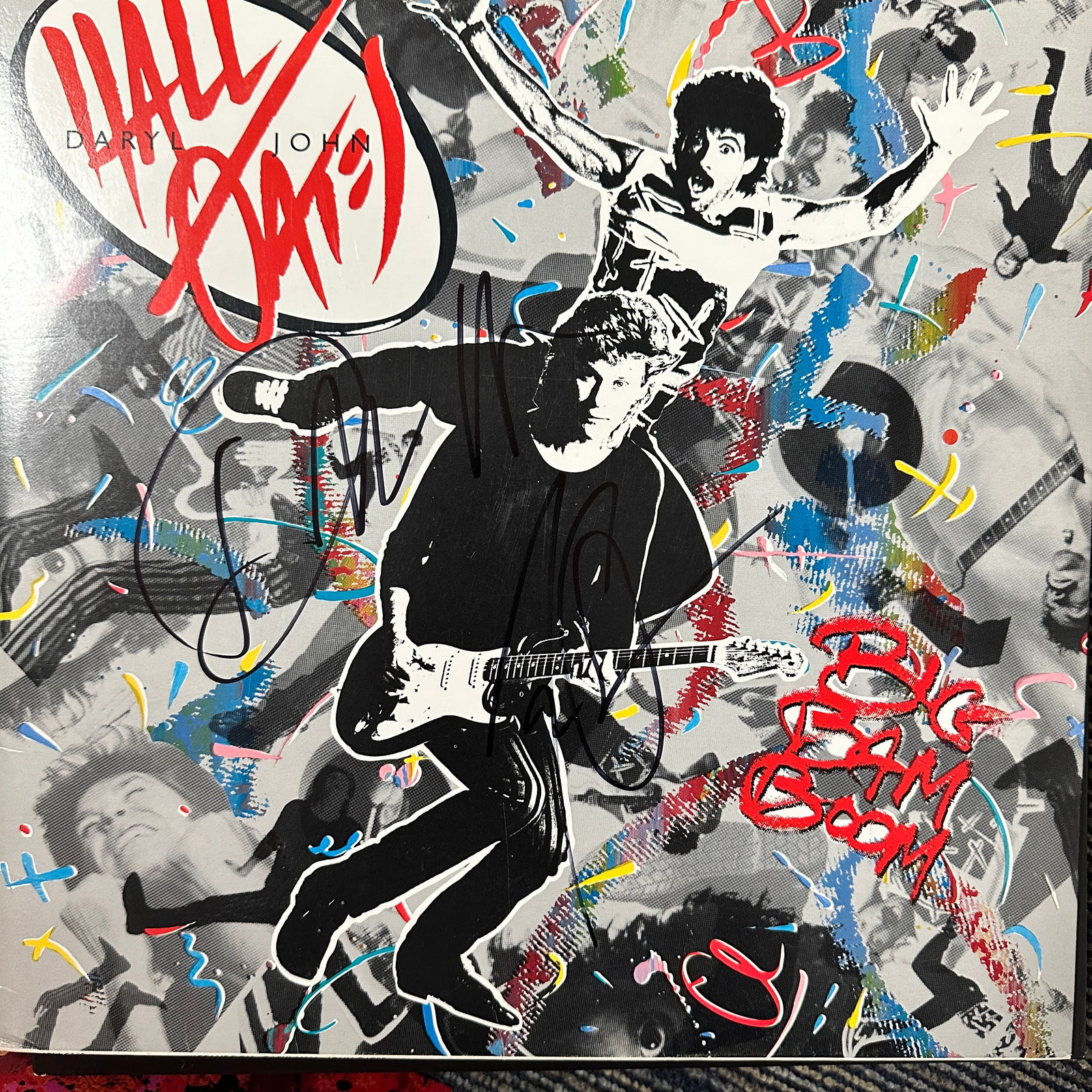Hall and Oates Autographed ALBUM: Displays are not framed, and can be framed for a cost. Framed items will state they are framed in the name of the item. All signed items come with a COA. All items now come with a 3rd Party COA from P