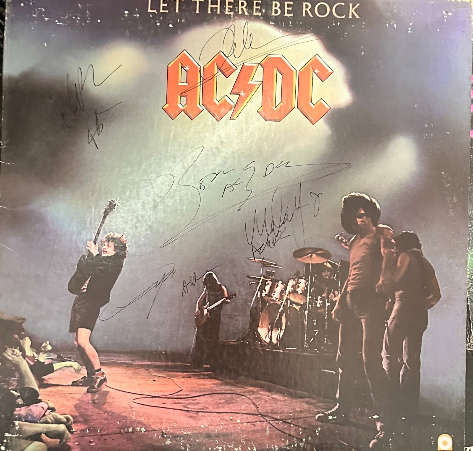 AC/DC Autographed Album Bon Mal Angus Phil Cliff!: Displays are not framed, and can be framed for a cost. Framed items will state they are framed in the name of the item. All signed items come with a COA. All items now come with a 3rd Party COA from P