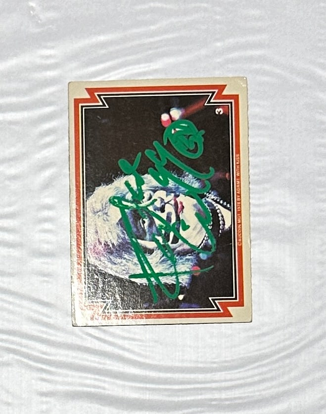 Peter Criss Autographed Card (1 of 2)