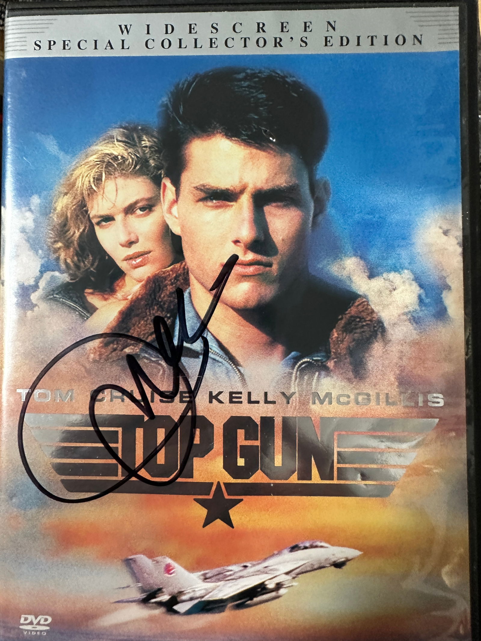 Tom Cruise AUTOGRAPHED DVD (1 of 1)