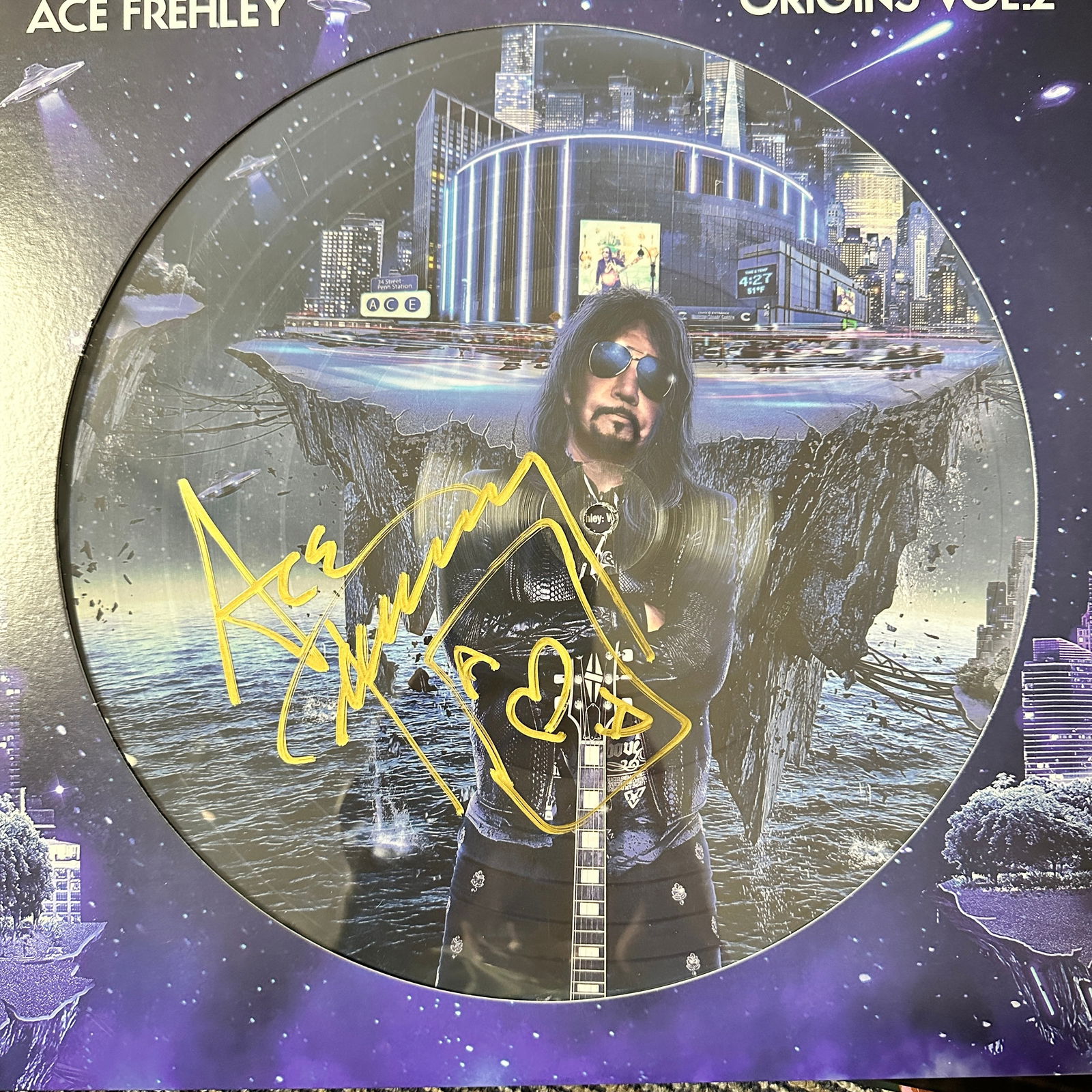 Ace Frehley Autographed ALBUM (1 of 1)